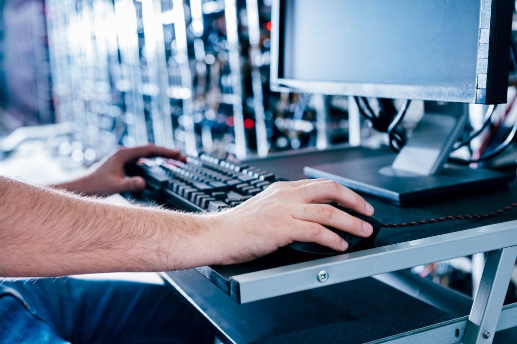 Produzione dei monitor industriali: processo e caratteristiche